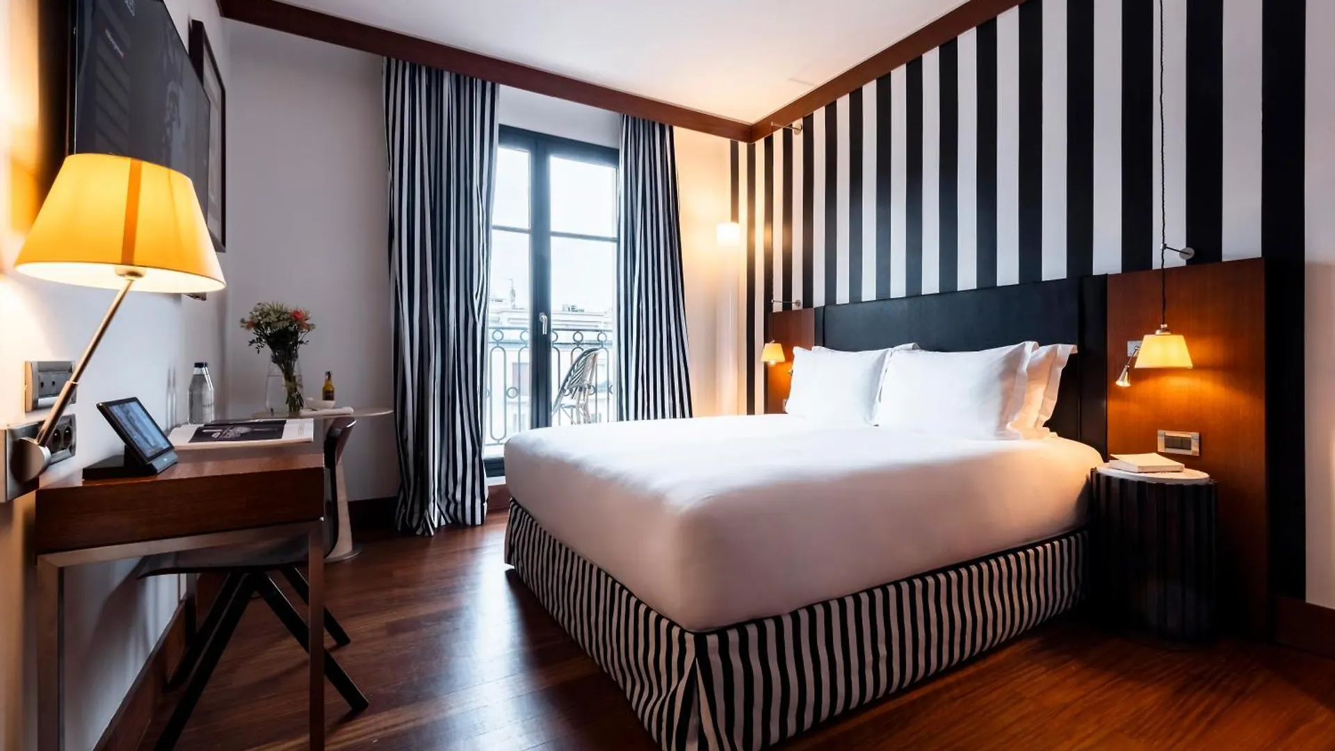 Grand Hotel Champs-Elysees Paris Frankreich